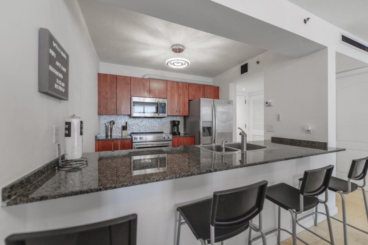 Wonderful Condo In Brickell With Pool And Gym ไมอามี ภายนอก รูปภาพ